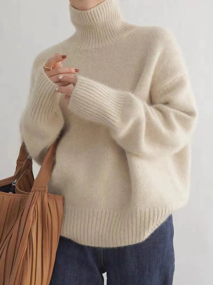 Lina - Cashmere Line Turtleneck Sweater