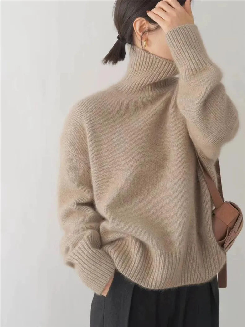 Lina - Cashmere Line Turtleneck Sweater